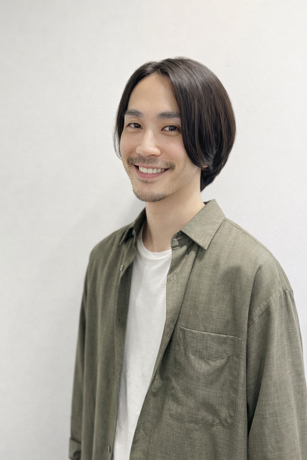 髪質改善SHEER.大阪梅田店 スタイリスト 吉田準